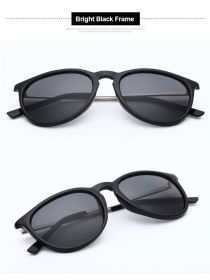 Vintage Women's Sunglasses Polarized Classic Anti Glare Driving Sun Glasses For Men Female (Frame Color: Black, Lenses Color: Bright black)